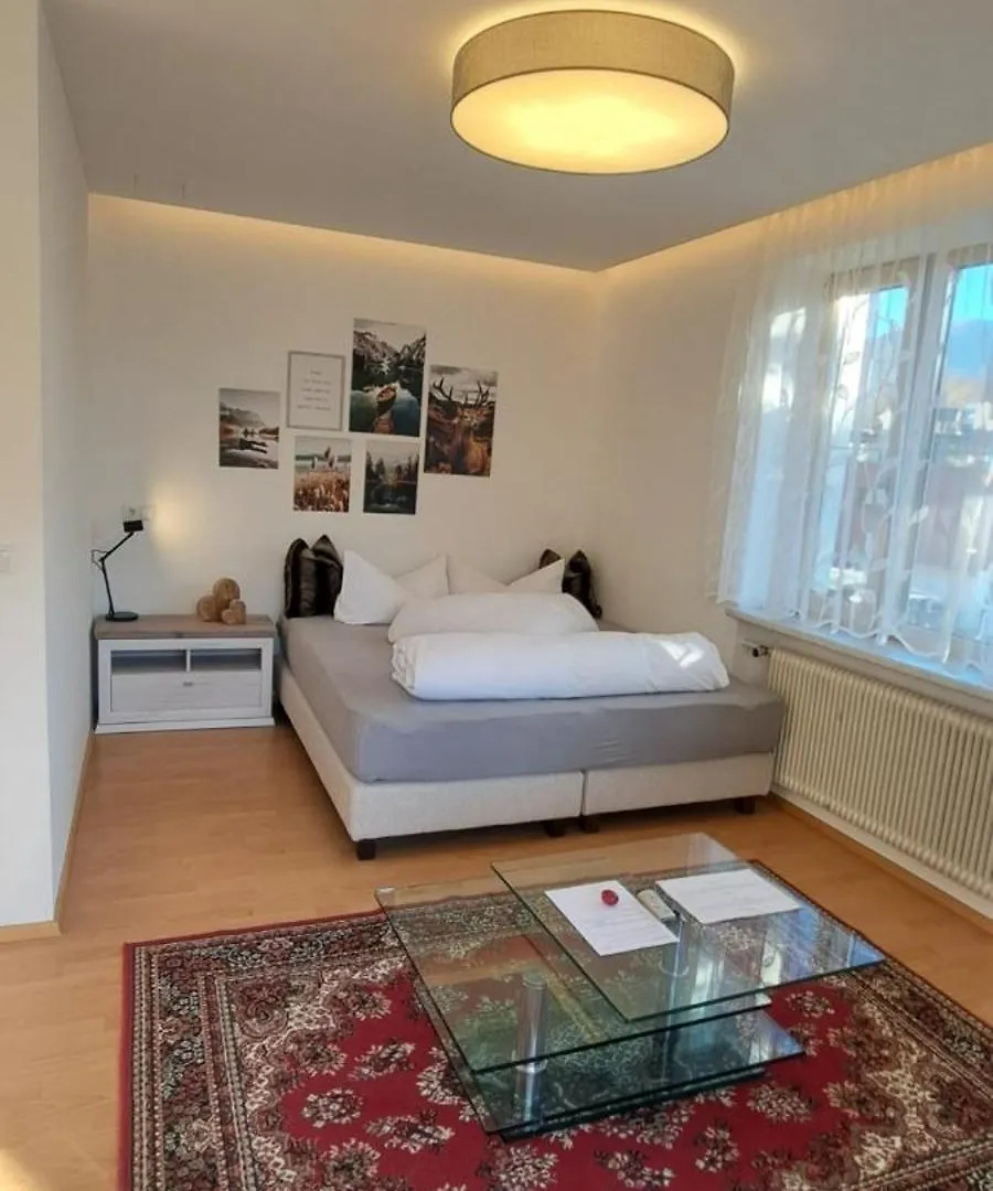 דירה Sonnige Und Ruhige Wohnung In Innsbruck - Stadtrand אוסטריה